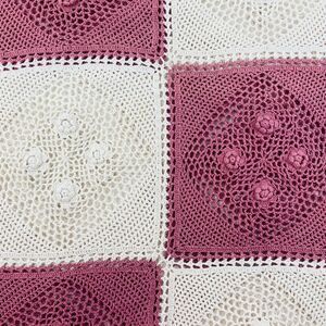 Hand Crochet Lace Table Cloth Cover Couch Bed Flowers Pink Ecru Scalloped Mauve